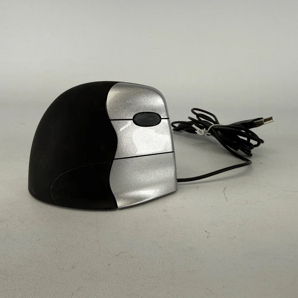 Evoluent VM3-RSB Vertical Mouse 4 Right Hand Ergonomic Optical Wired USB Tested